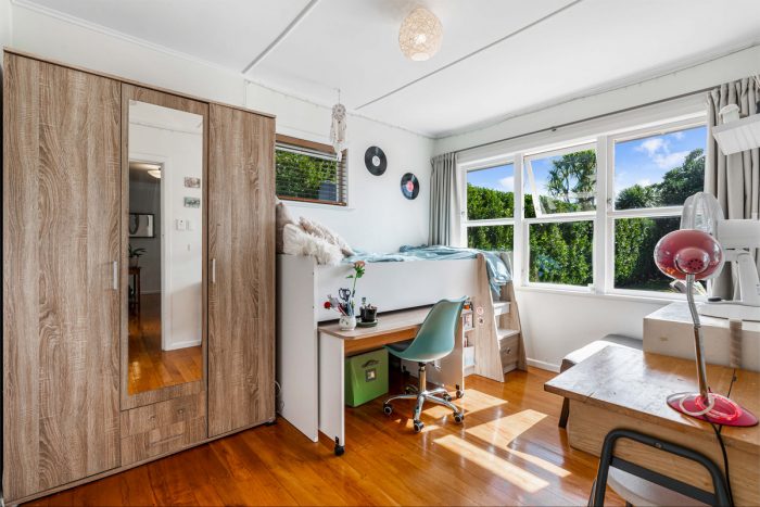 36 Totara Road, Te Atatu Peninsula, Waitakere City, Auckland, 0610, New Zealand