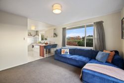 1/4 Valecrest Avenue, Parklands, Christchurch City, Canterbury, 8083, New Zealand