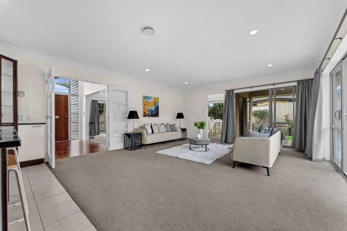 125 Wayne Francis Drive, Flat Bush, Manukau City, Auckland, 2016, New Zealand