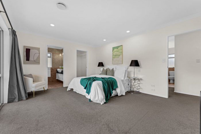 125 Wayne Francis Drive, Flat Bush, Manukau City, Auckland, 2016, New Zealand