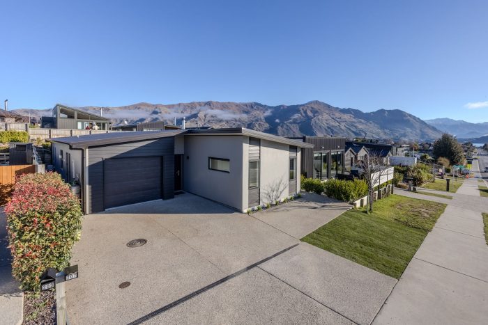 207 Aubrey Road, Wanaka, Otago, 9305, New Zealand