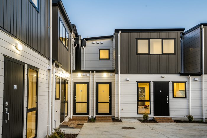 1B Bellville Drive, Clendon Park, Manukau City, Auckland, 2103, New Zealand
