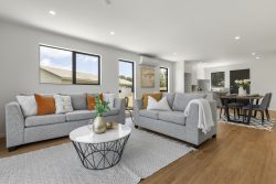 1B Bellville Drive, Clendon Park, Manukau City, Auckland, 2103, New Zealand