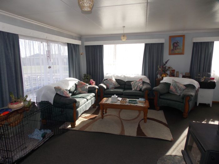 122 BENMORE AVENUE, Cloverlea, Palmerston North, Manawatu / Whanganui, 4412, New Zealand