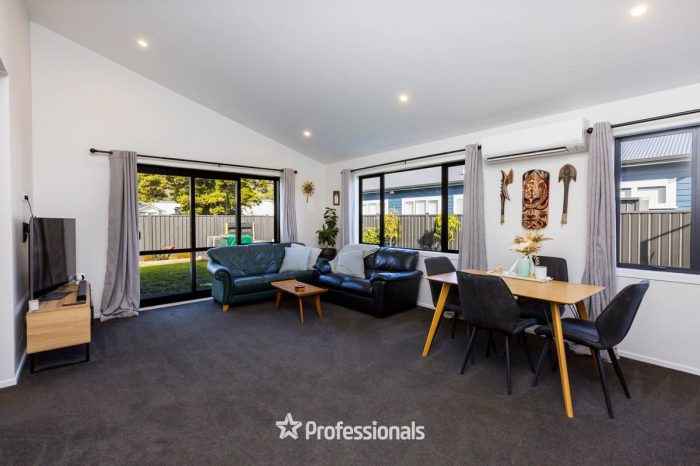 31 Castletown Street, Wallaceville, Upper Hutt, Wellington, 5018, New Zealand