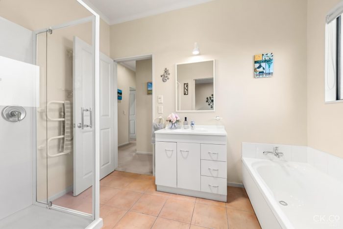 11 Ormrod Crescent, Riverstone Terraces, Upper Hutt, Wellington, 5018, New Zealand