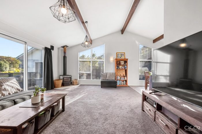 34 Sunshine Cresent, Kelson, Lower Hutt, Wellington, 5010, New Zealand