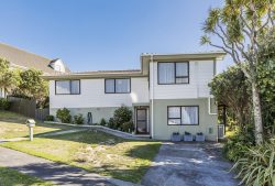 17 Dimock Street, Titahi Bay, Porirua, Wellington, 5022, New Zealand