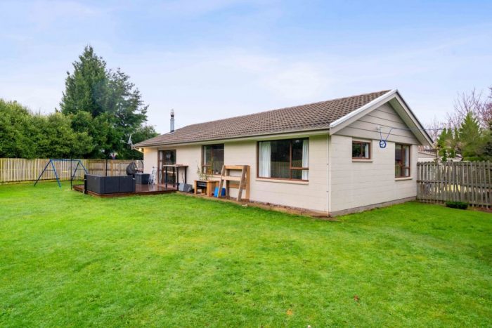 16B Torlesse Crescent, Darfield, Selwyn, Canterbury, 7510, New Zealand