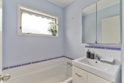 1/52 Fruitvale Road, New Lynn, Waitakere City, Auckland, 0600, New Zealand