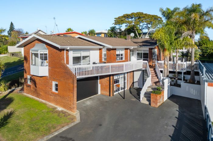 42 Gilbass Avenue, Hamilton Lake, Hamilton, Waikato, 3204, New Zealand