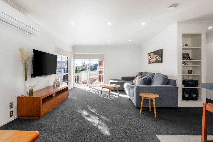 42 Gilbass Avenue, Hamilton Lake, Hamilton, Waikato, 3204, New Zealand