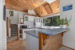 21 Gordon Road, Plimmerton, Porirua, Wellington, 5026, New Zealand