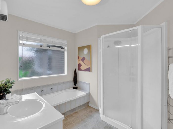 18 Halcione Close, Flagstaff, Hamilton, Waikato, 3210, New Zealand