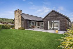 72 Infinity Drive, Wanaka, Otago, 9305, New Zealand