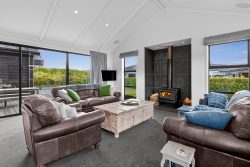 72 Infinity Drive, Wanaka, Otago, 9305, New Zealand
