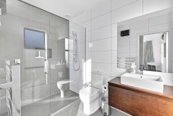 72 Infinity Drive, Wanaka, Otago, 9305, New Zealand