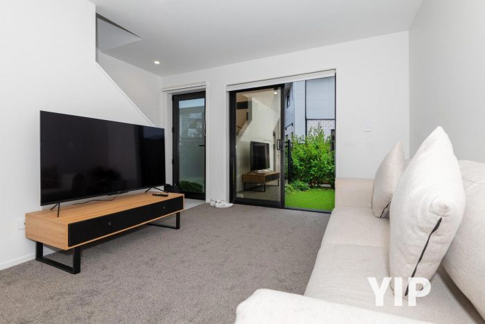 7/3 Johnston Grove, Taita, Lower Hutt, Wellington, 5011, New Zealand