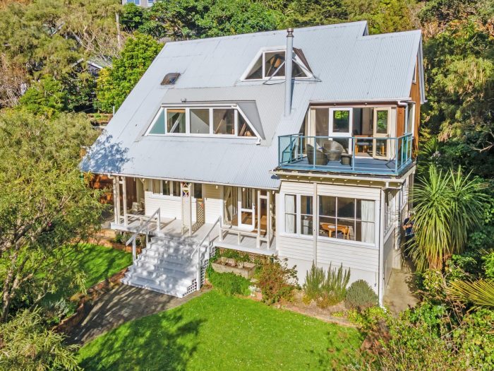12 Korimako Road (Days Bay), Eastbourne, Lower Hutt, Wellington, 5013, New Zealand