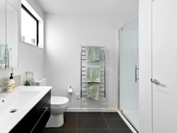 15/6 Oswald Crescent, Paparangi, Wellington, 6037, New Zealand