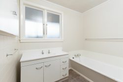 2 Kennedy Crescent, Waimate, Canterbury, 7924, New Zealand