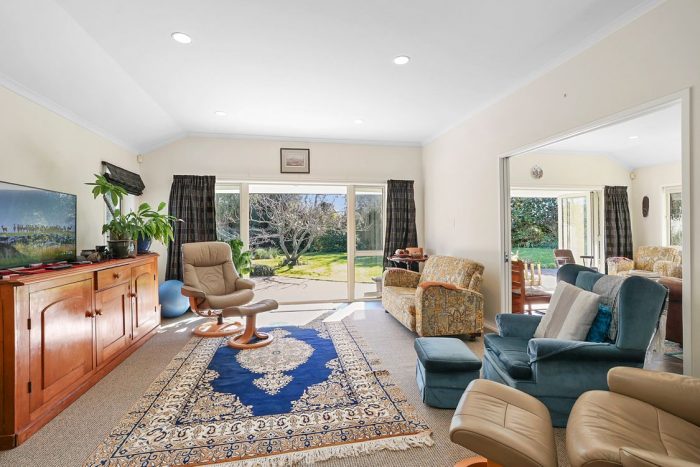 200 Cowling Road, Hurdon, New Plymouth, Taranaki, 4371, New Zealand