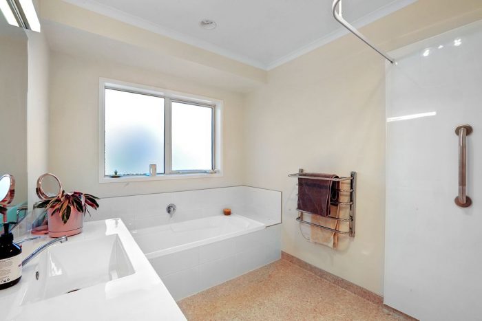 200 Cowling Road, Hurdon, New Plymouth, Taranaki, 4371, New Zealand