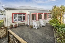 16 Charlotte Avenue, Brooklyn, Wellington, 6021, New Zealand