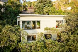 12 Highland Crescent, Wadestown, Wellington, 6012, New Zealand