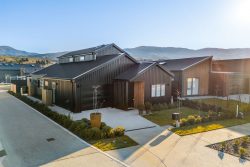 2 Magnum Drive, Cromwell, Central Otago, Otago, 9310, New Zealand