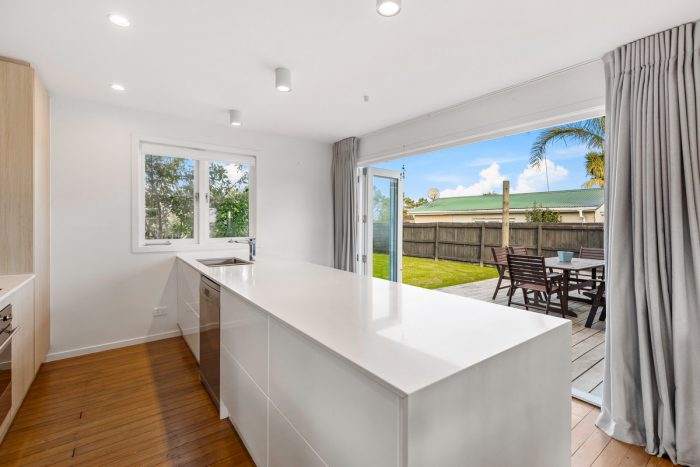118 Matipo Road, Te Atatu Peninsula, Waitakere City, Auckland, 0610, New Zealand