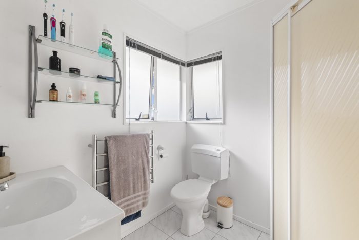35 Rifleman Rise, Unsworth Heights, North Shore City, Auckland, 0632, New Zealand