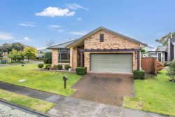 1 Suffolk Drive, Otamatea, Whanganui, Manawatu / Whanganui, 4500, New Zealand