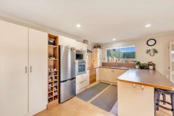 1 Suffolk Drive, Otamatea, Whanganui, Manawatu / Whanganui, 4500, New Zealand