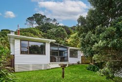 11 Raroa Place, Pukerua Bay, Porirua, Wellington, 5026, New Zealand