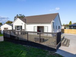 8 Fernleigh Street, Kerepehi, Hauraki, Waikato, 3671, New Zealand