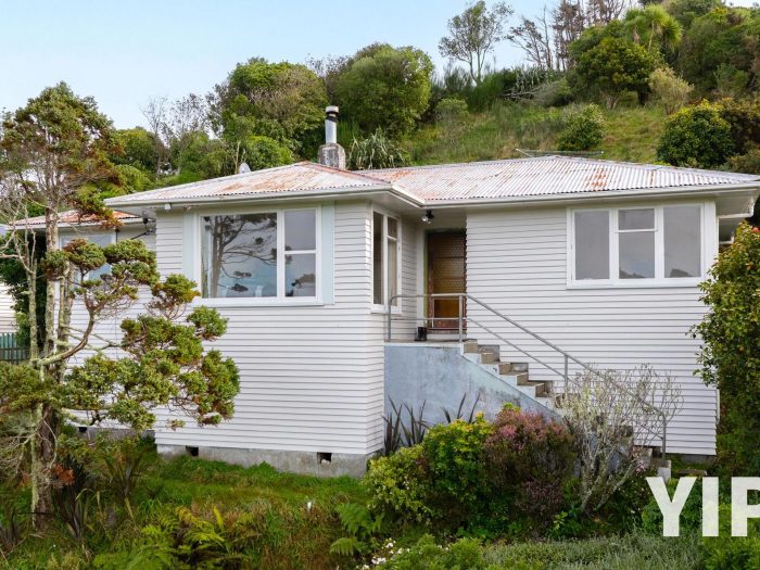 106 Ruskin Road, Newlands, Wellington, 6037, New Zealand