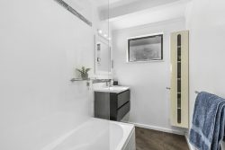 22 Shackle Lane, Whitby, Porirua, Wellington, 5024, New Zealand