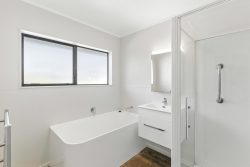 20A Wood Leigh, Paraparaumu Beach, Kapiti Coast, Wellington, 5032, New Zealand
