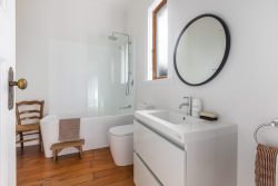 137 Onepu Road, Lyall Bay, Wellington, 6022, New Zealand