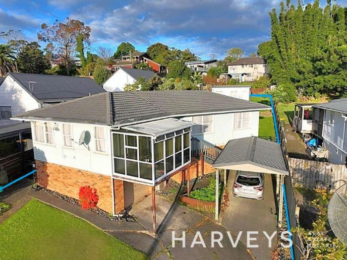 74 Vodanovich Road, Te Atatu South, Waitakere City, Auckland, 0610, New Zealand