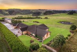135B Hutchinson Road, Helensville, Rodney, Auckland, 0875, New Zealand