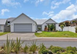68 Stace Hopper Drive, One Tree Point, Whangarei, Northland, 0118, New Zealand