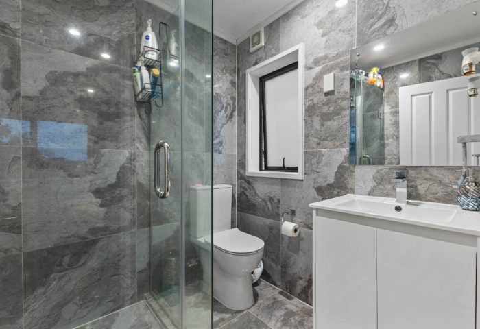 15 Carn Place, Weymouth, Manukau City, Auckland, 2103, New Zealand