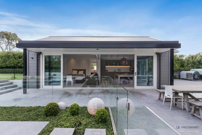 12 Clifton Road, Hauraki, Auckland, 0622, New Zealand