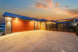 17 Cynisca Cres, Wallaceville, Upper Hutt, Wellington, 5018, New Zealand