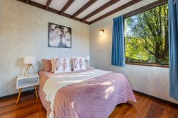 11 Delphic Street, Sawyers Bay, Dunedin, Otago, 9023, New Zealand