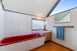 11 Delphic Street, Sawyers Bay, Dunedin, Otago, 9023, New Zealand