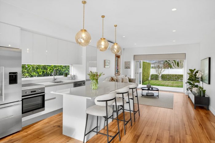 46 Dignan Street, Point Chevalier, Auckland, 1022, New Zealand