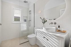 46 Dignan Street, Point Chevalier, Auckland, 1022, New Zealand